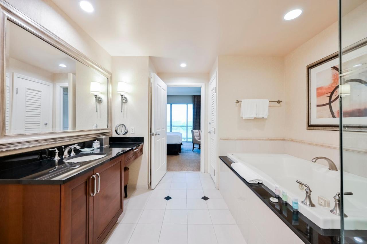 Stripviewsuites Penthouse Two-Bedroom Conjoined Suite ラスベガス エクステリア 写真